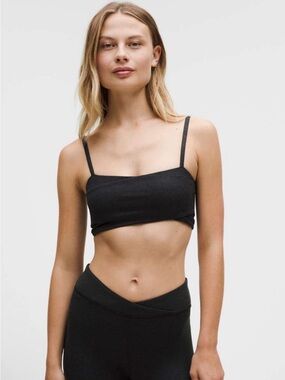 Lululemon Softy Suedey Wrap-Front Bra Light Support, B/C Cup
Black